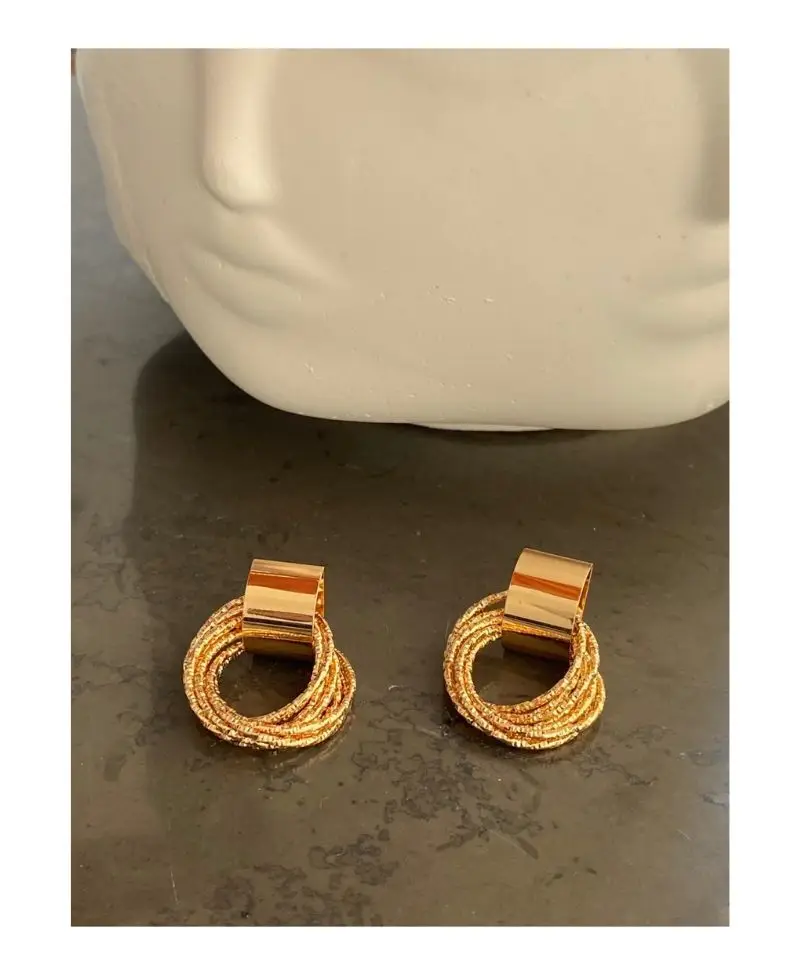 Çelik Renk Atmaz Garantli Faturalı Küpe Çelik Renk Atmaz Garantli Faturalı Küpe