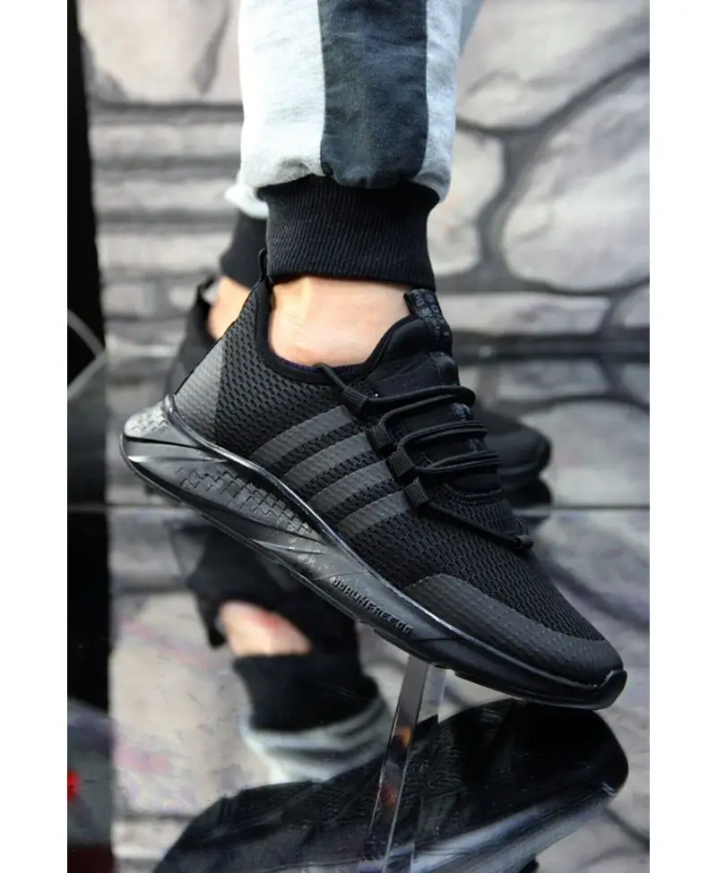 Siyah Renk Hafif Ve Esnek Günlük Yürüyüş Ve Fitness Ayakkabısı 